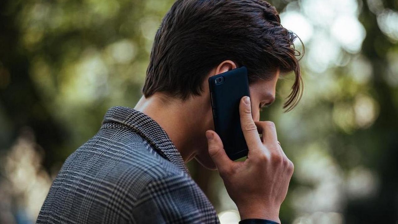 Главная картинка новости: Молодого парня из Новороссийска мошенники обманули  по старой схеме