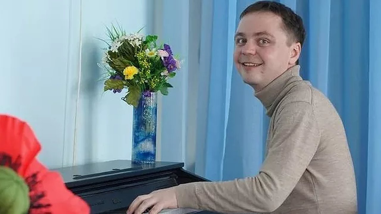 Главная картинка новости: Новороссиец стал лауреатом в конкурсе  «Воспитатель года Кубани»