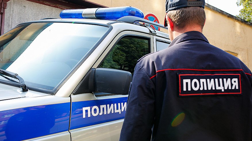 Главная картинка новости: Полицейские Новороссийска задержали преступников, которые находились в федеральном розыске