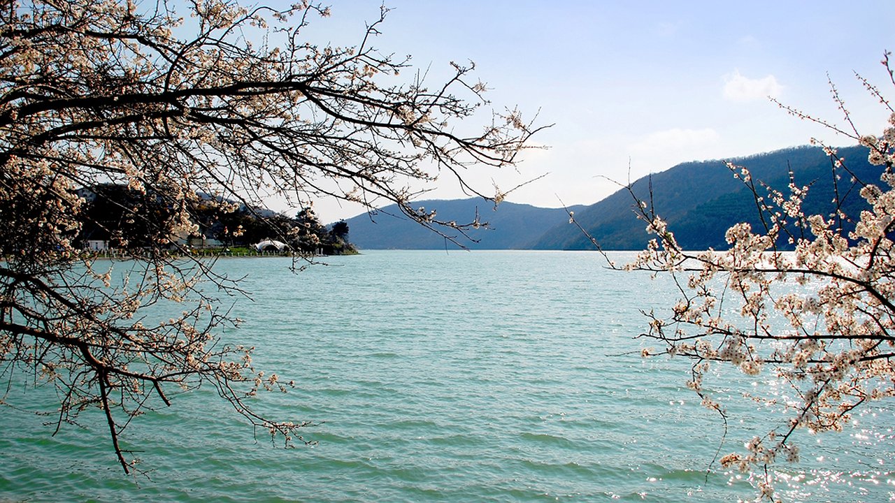 Главная картинка новости: Самым теплым днем праздничных выходных станет суббота. Синоптики рассказали «Вечернему» о погоде в Новороссийске