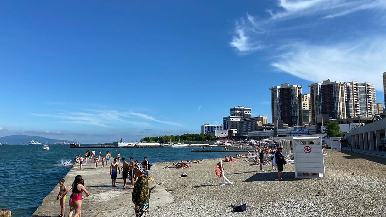 Главная картинка новости: Море в Новороссийске прогрелось до +20 градусов