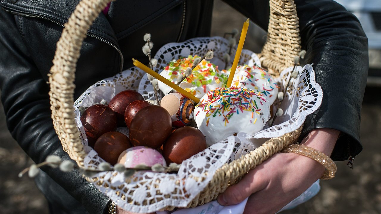 Главная картинка новости: Где и когда новороссийцам освятить куличи: расписание богослужений на Пасху