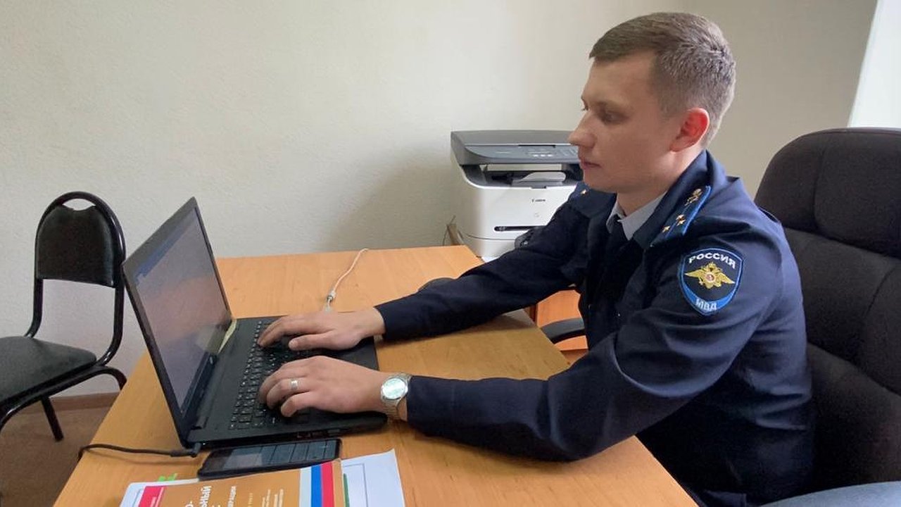 Главная картинка новости: Женщина, взявшая 300 тысяч за помощь в трудоустройстве, предстанет перед судом Новороссийска