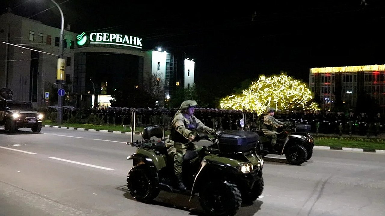 Главная картинка новости: В Новороссийске пройдет третья репетиция Парада Победы. Вечером перекроют Советов