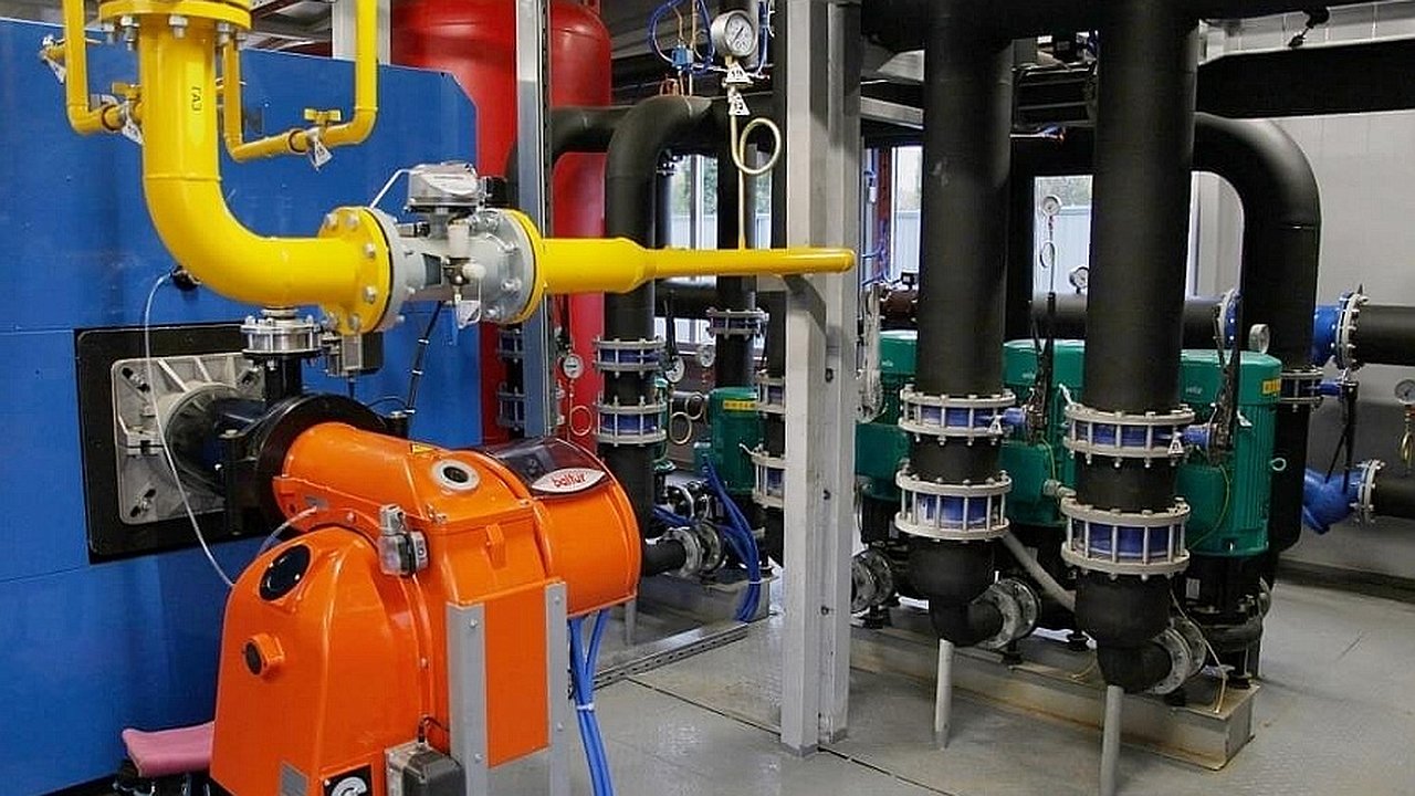 Главная картинка новости: До 15 апреля в домах Новороссийска не будут выключать отопление