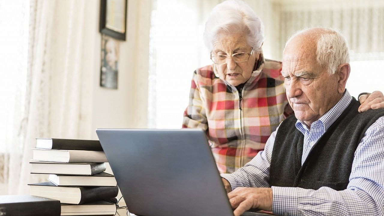 Главная картинка новости: Новороссийским пенсионерам могут сократить рабочий день