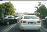 Миниатюра новости: 3 нарушения за 15 секунд! В центре Новороссийска автолюбители объезжают делиниаторы по встречке
