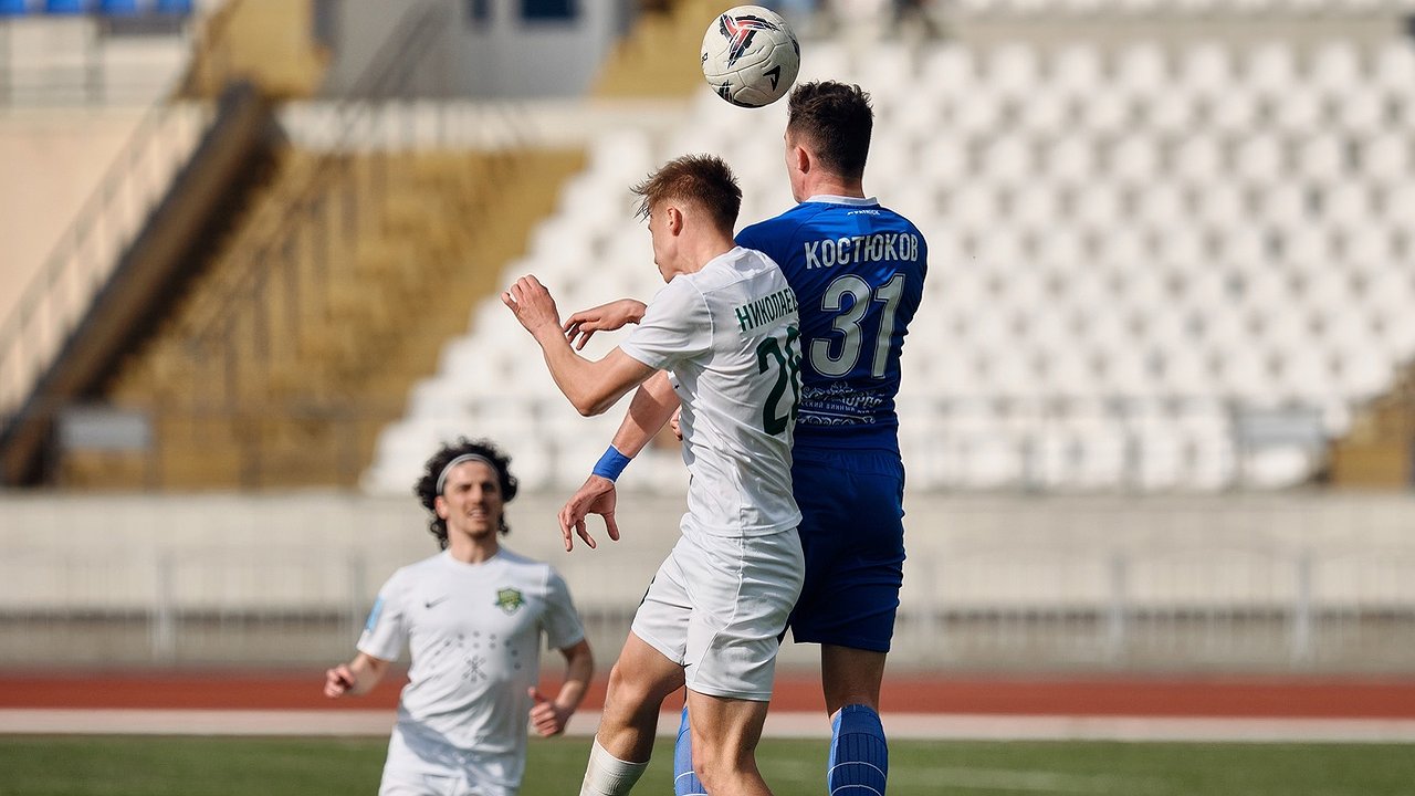 Главная картинка новости: «Черноморец» в Майкопе с крупным счетом обыграл «Дружбу»