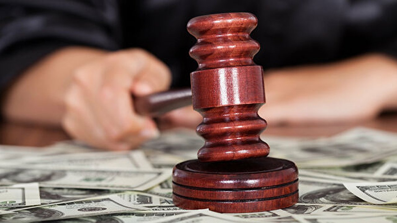 Главная картинка новости: Средний размер взятки на Кубани - полмиллиона рублей