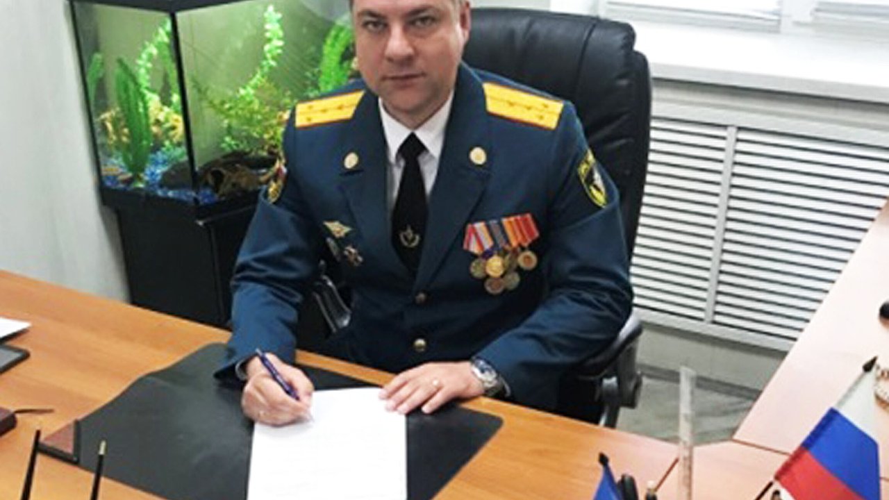 Главная картинка новости: Три поколения пожарных из Новороссийска. Династия Комаровых