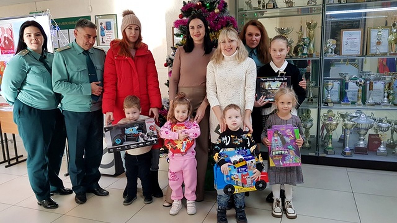 Главная картинка новости: Желания маленьких новороссийцев исполняются