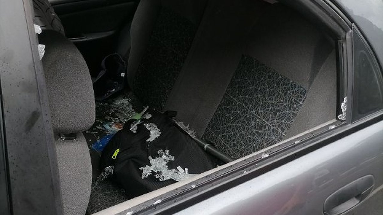 Главная картинка новости: В Новороссийске на Магистральной произошла потасовка с битой и перцовым баллончиком. Видео