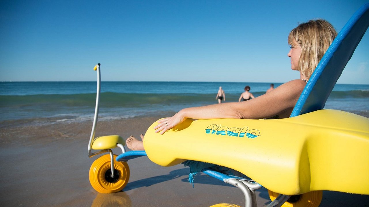 Главная картинка новости: Администрация Новороссийска потратит на поставку кресел для инвалидов более 800 тысяч рублей