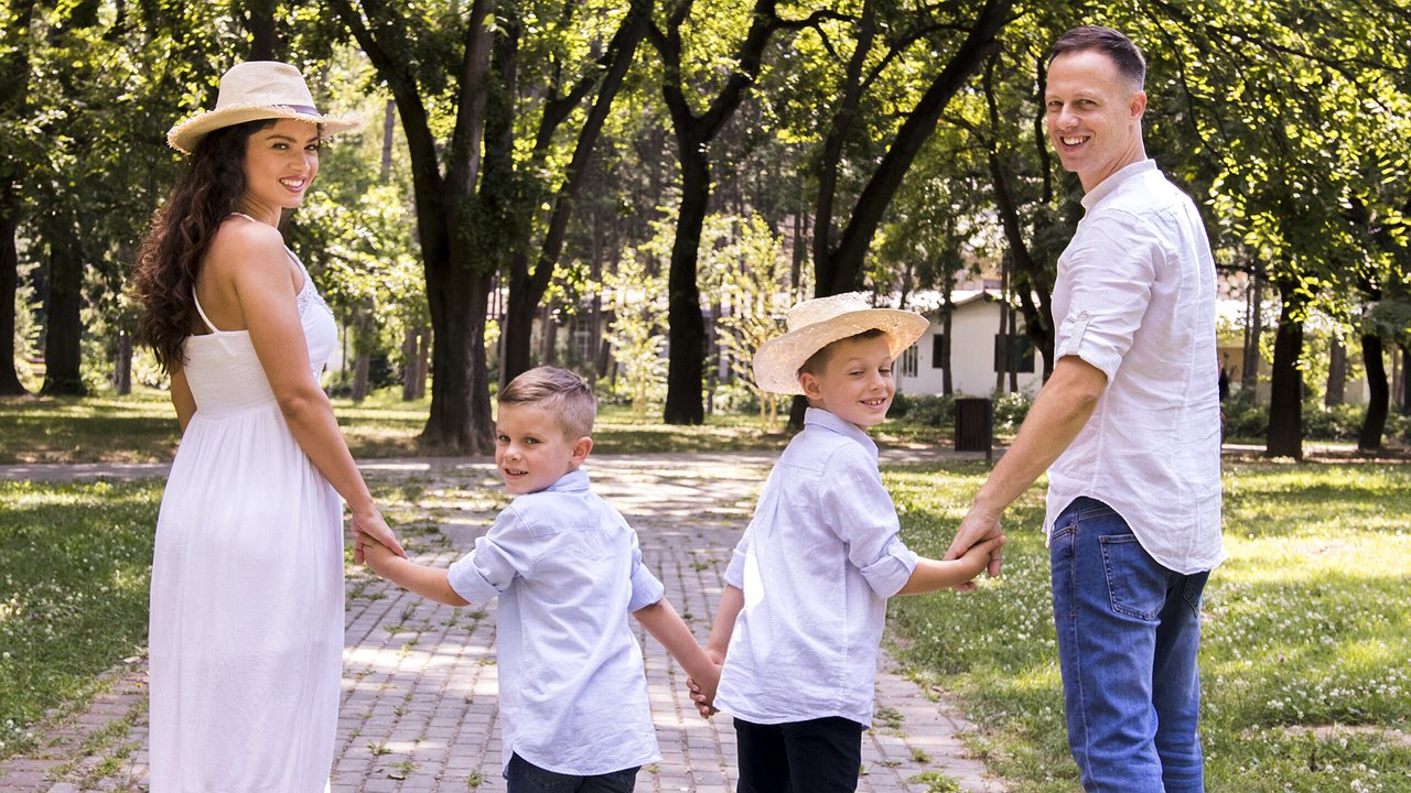 Главная картинка новости: Тематический парад пройдет в Новороссийске в День семьи, любви и верности