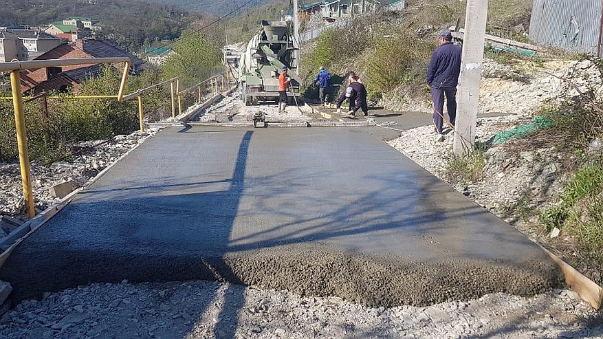 Главная картинка новости: В частном секторе Новороссийска забетонируют 66 дорог