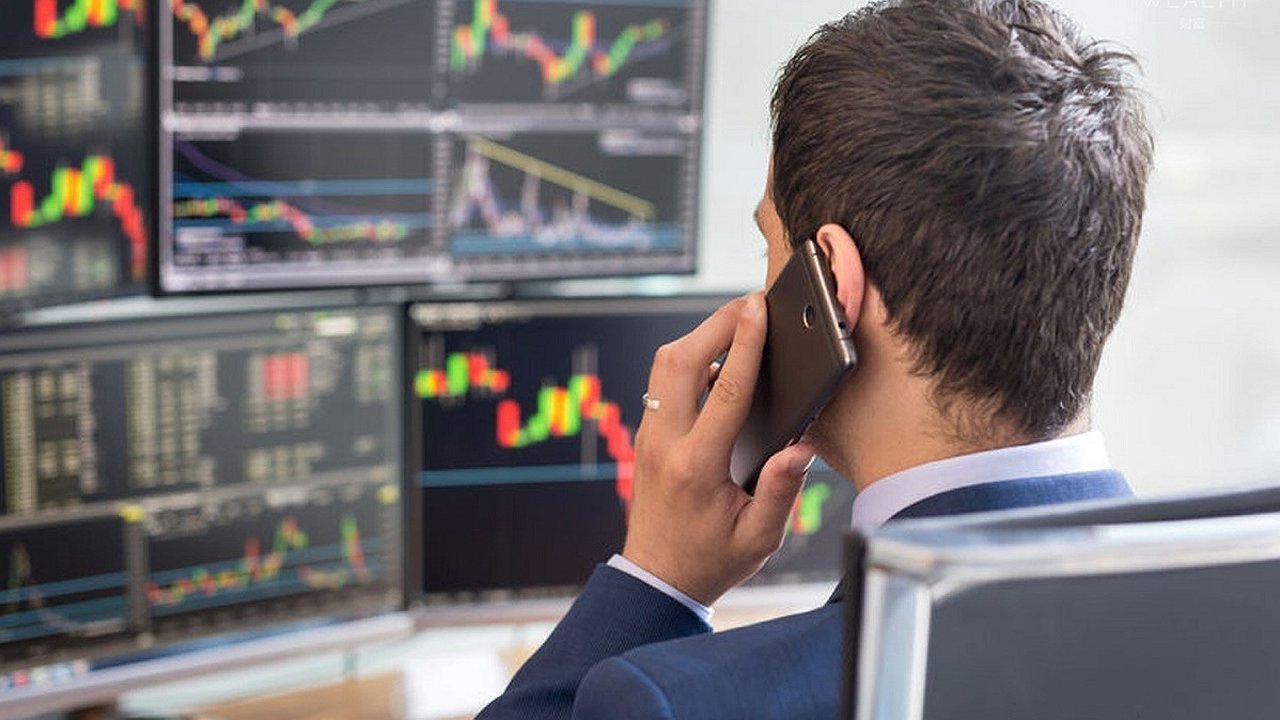 Главная картинка новости: Жительница Новороссийска отдала лжеброкерам 400 тысяч рублей