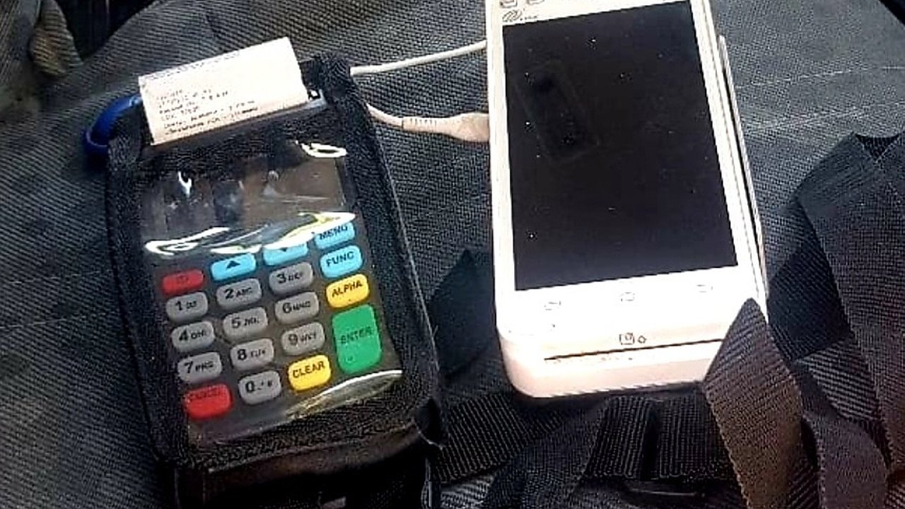 Главная картинка новости: С июня проезд в общественном транспорте Новороссийска станет дешевле