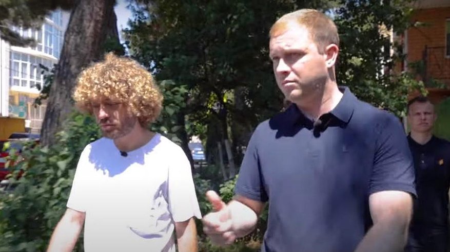 Главная картинка новости: «Никаких иллюзий относительно Анапы у меня не было». Блогер Илья Варламов выпустил полное видео о курорте с комментариями мэра