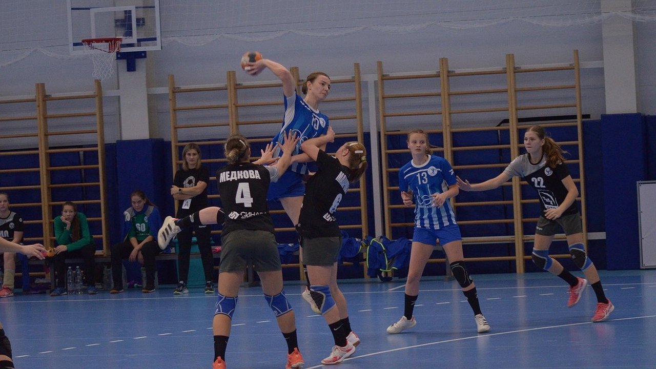 Главная картинка новости: «Черноморочка» добавила в свою копилку еще две победы