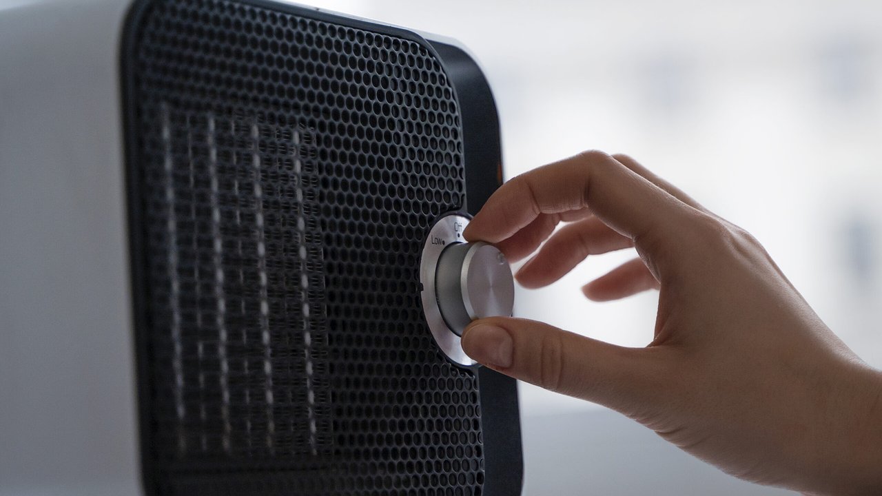 Главная картинка новости: Новороссийцы услышали по радио ложное сообщение об угрозе ракетных ударов