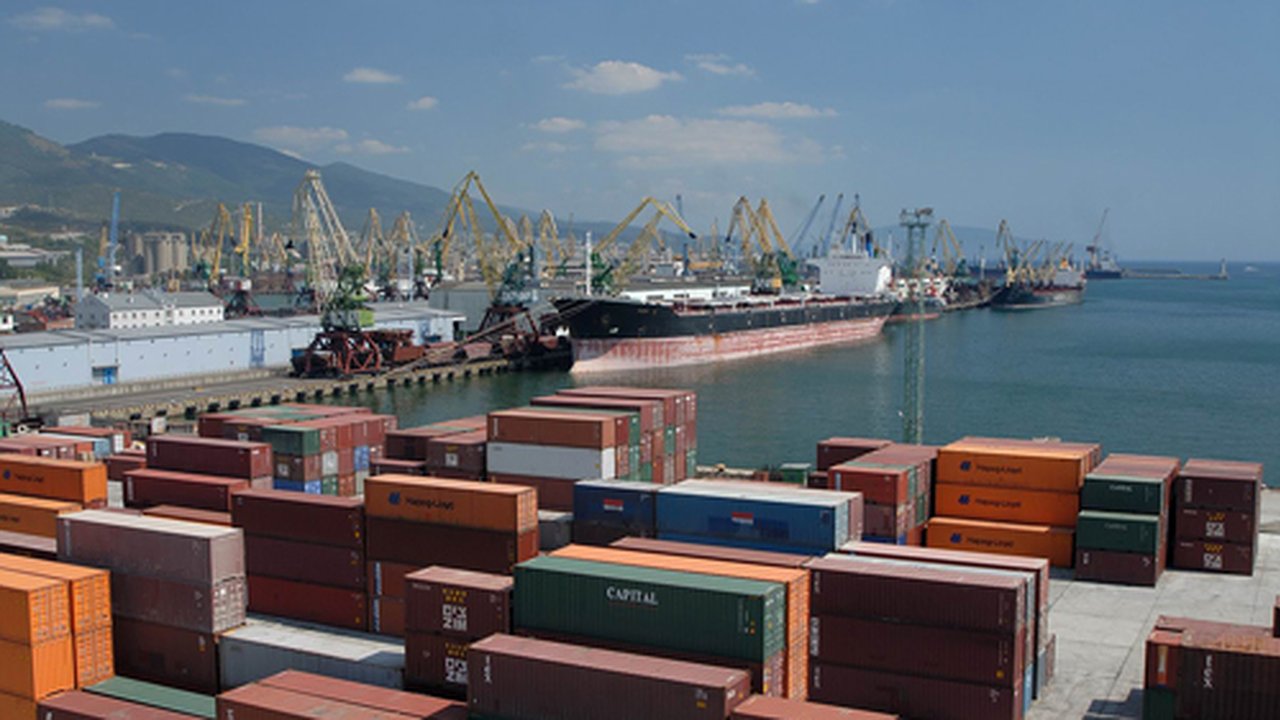 Главная картинка новости: В порту Новороссийска появится железнодорожный парк