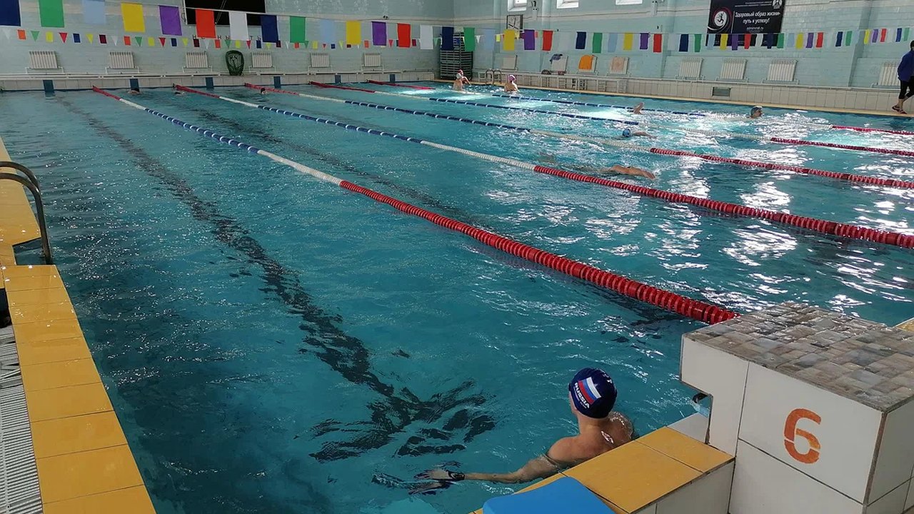 Главная картинка новости: В Новороссийске отремонтируют бассейн в спортивной школе «Дельфин»