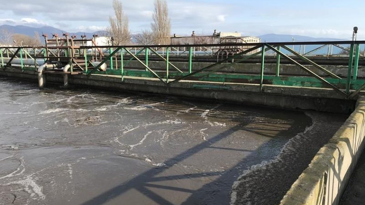 Главная картинка новости: В Алексино реконструируют очистные сооружения: власти Новороссийска заключили контракт на 6,5 миллиардов