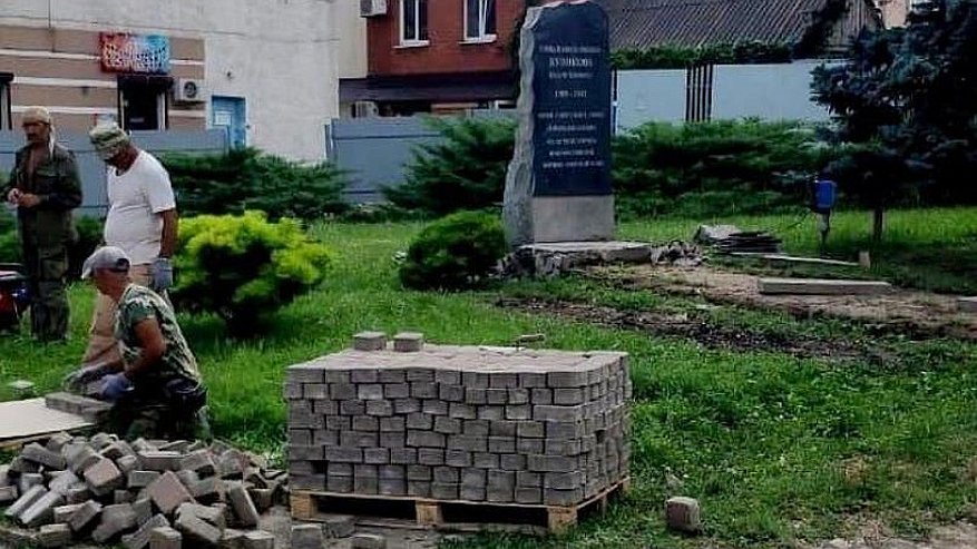 Главная картинка новости: Началось строительство площади Куникова в Новороссийске