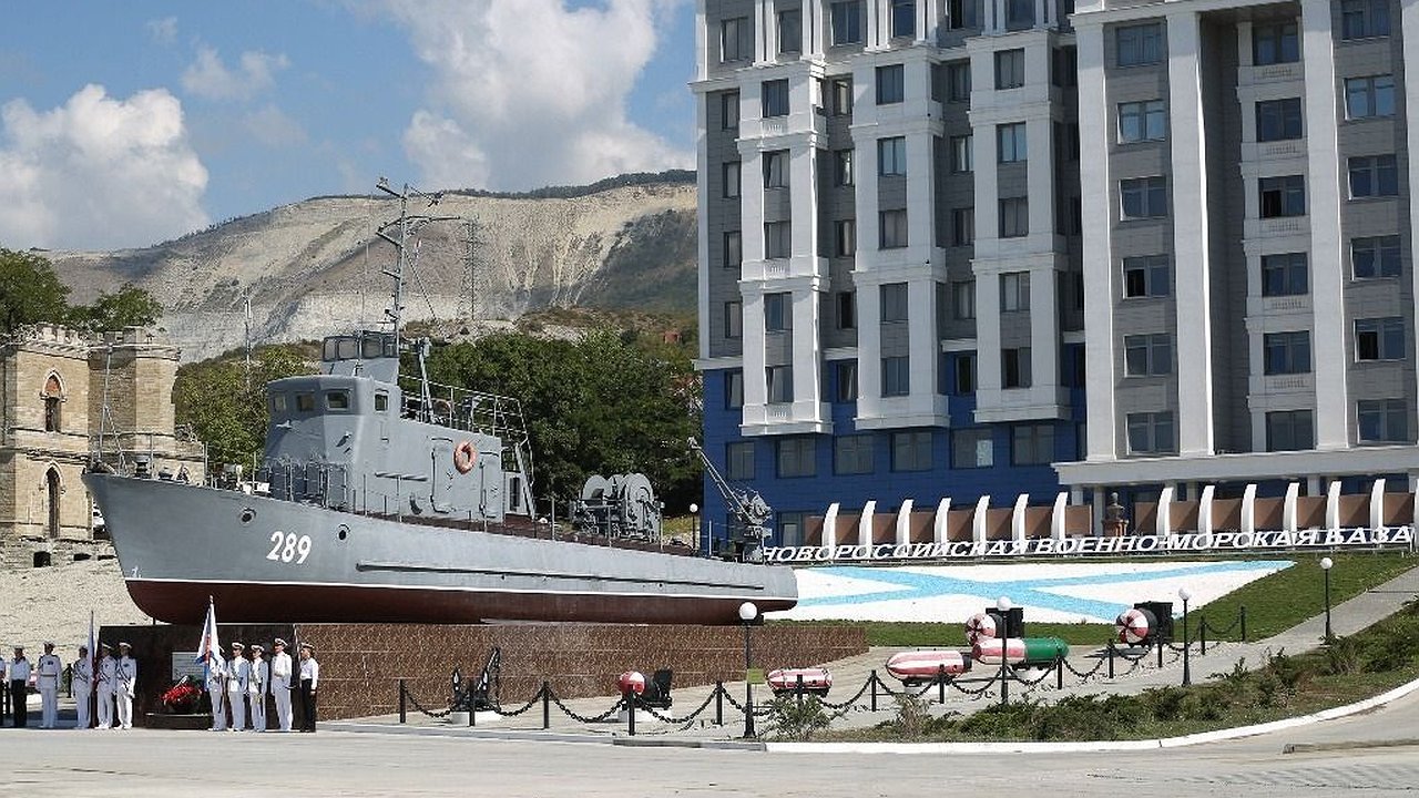 Главная картинка новости: Разгром армии Врангеля, десант Куникова и борьба с боевиками в Сирии. История Новороссийской военно-морской базы