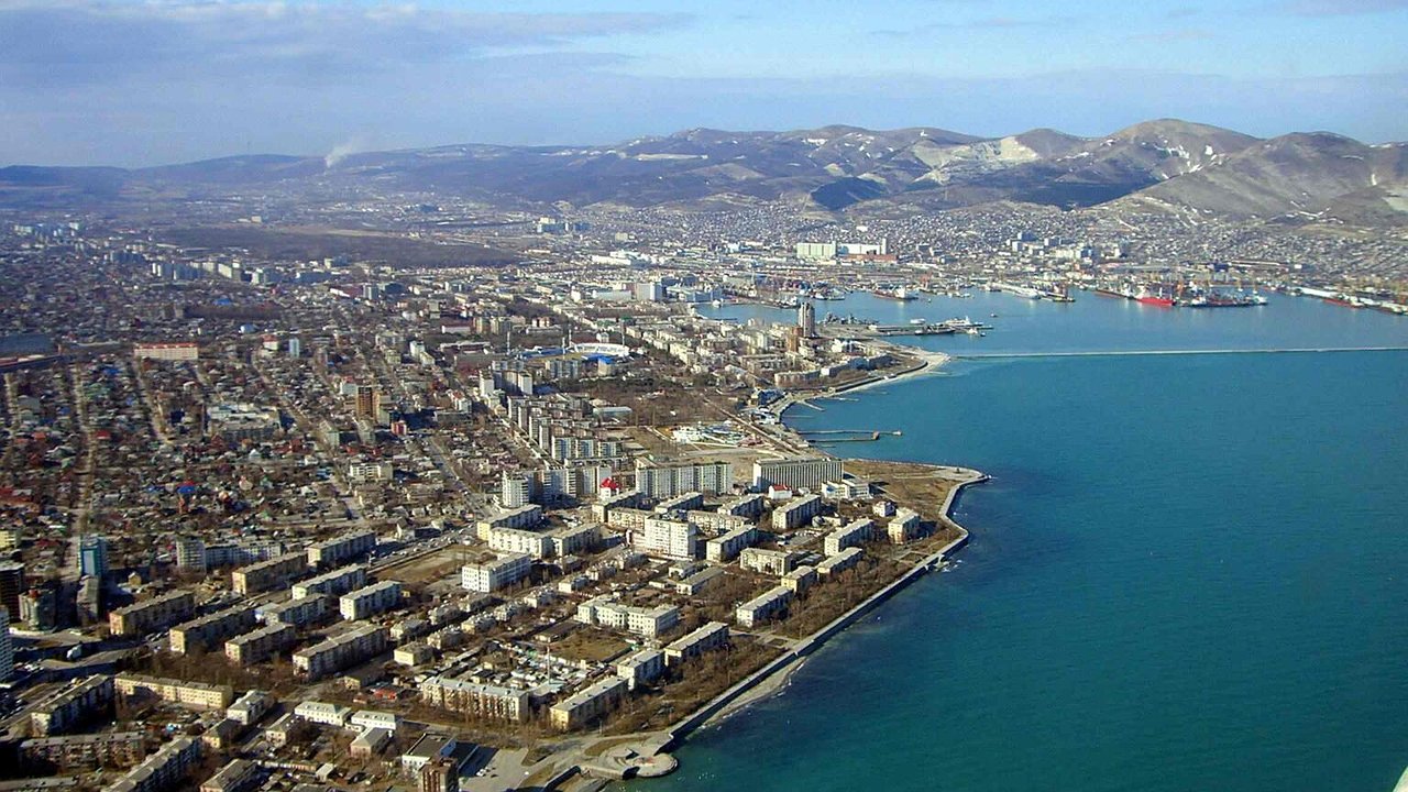 Главная картинка новости: На что чаще всего жалуются жители Новороссийска?