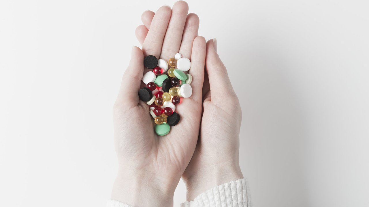 Главная картинка новости: Как понять, что организму не хватает витамина D?