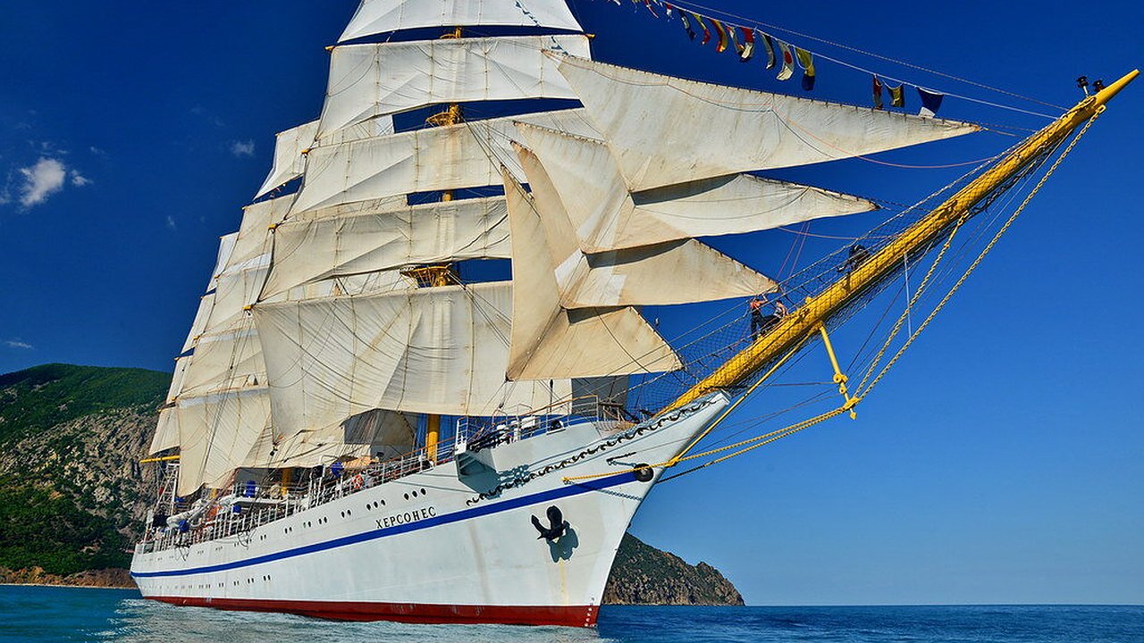 Главная картинка новости: Судьба легендарного "Херсонеса"