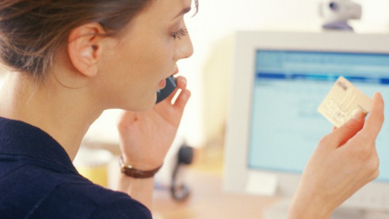 Главная картинка новости: Мошенники обманывают новороссийцев объявлениями о продаже щенков и «айфонов»