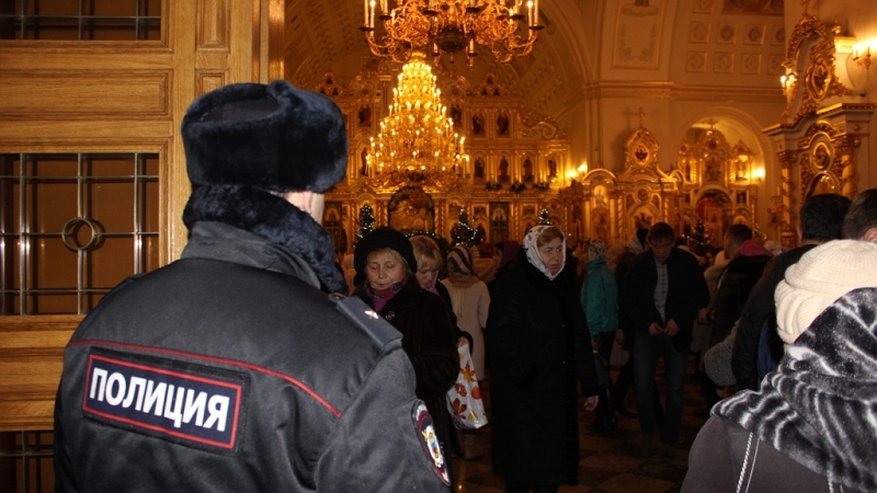 Главная картинка новости: На Рождество за порядком в Новороссийске будут следить 300 полицейских, казаков и дружинников