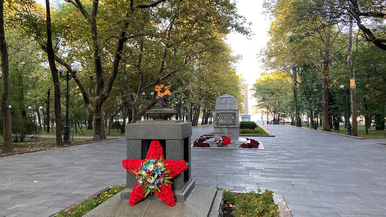 Главная картинка новости: Новороссийск вошел в топ-10 городов для патриотического туризма