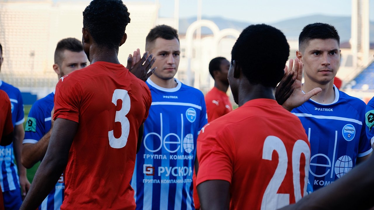 Главная картинка новости: «Черноморец» с нетерпением ждут в Москве, Тюмени, Хабаровске