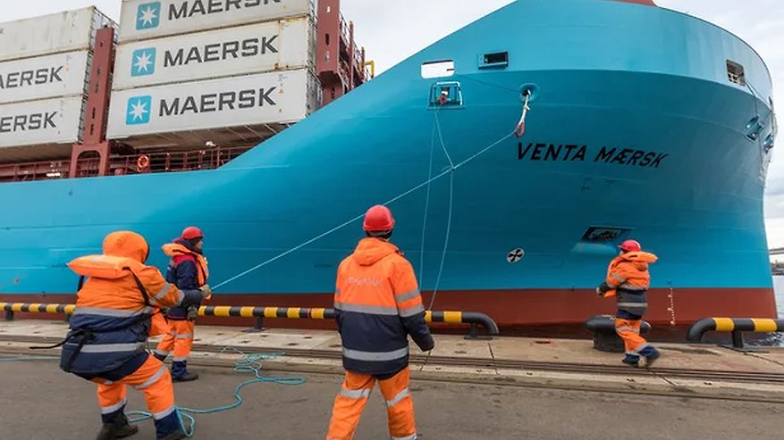 Главная картинка новости: Maersk больше не будет принимать заказы на перевозку грузов из Новороссийска