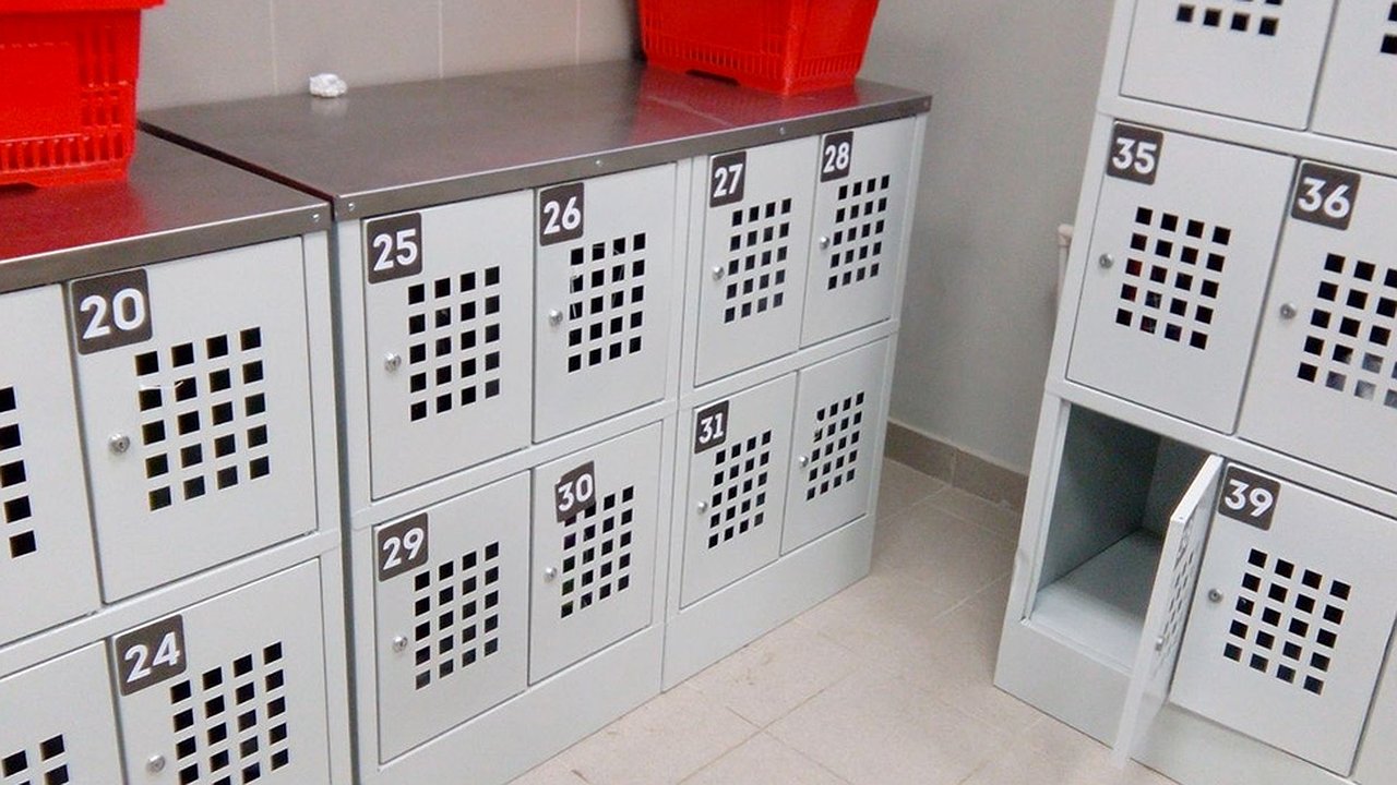 Главная картинка новости: 5 лет тюрьмы грозит приезжему за кражу пакетов из ячейки в супермаркете Новороссийска