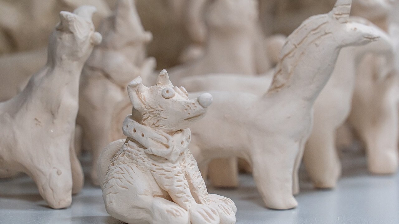 Главная картинка новости: Под Новороссийском открылась гончарная мастерская, где дети могут заниматься бесплатно