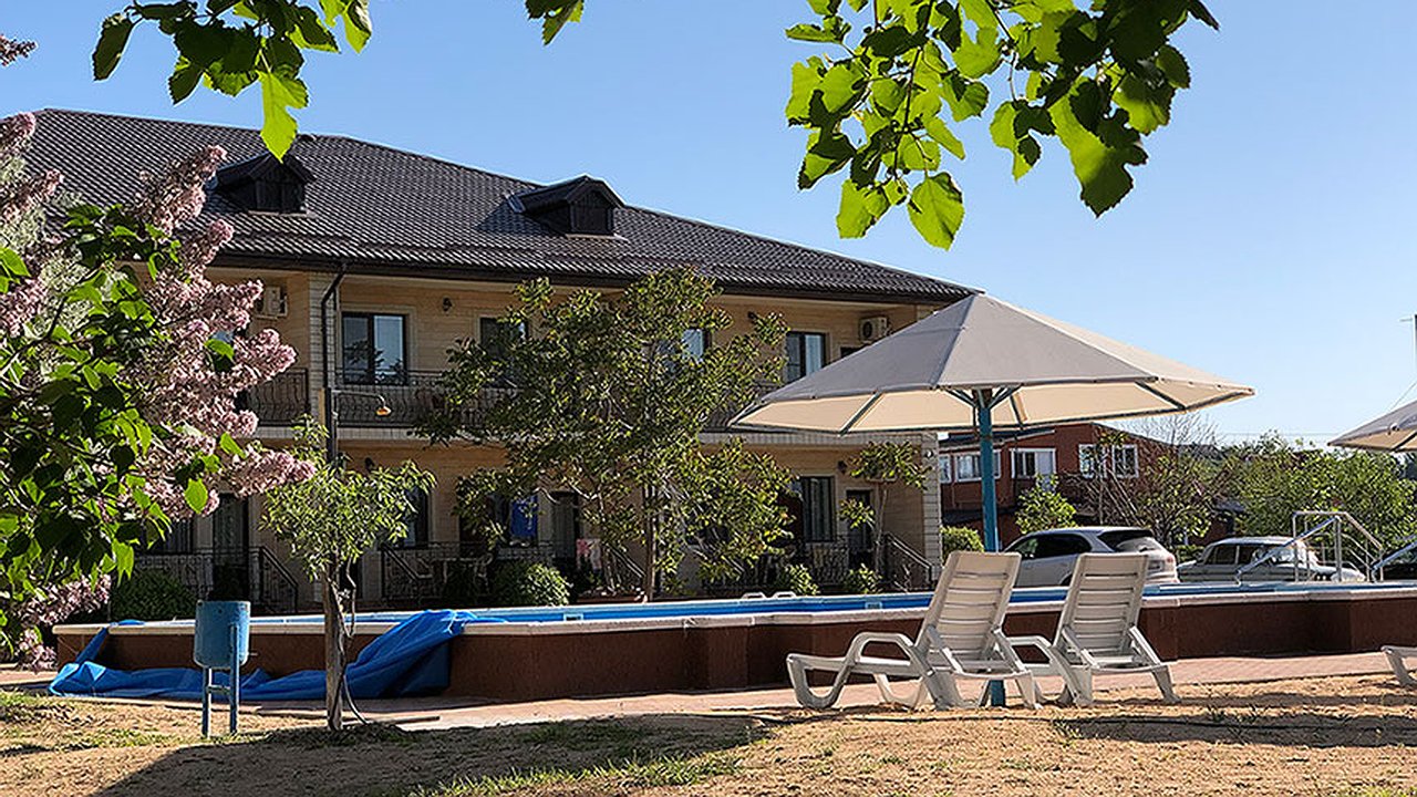 Главная картинка новости: В гостиницах Краснодарского края не будут требовать тест на COVID-19