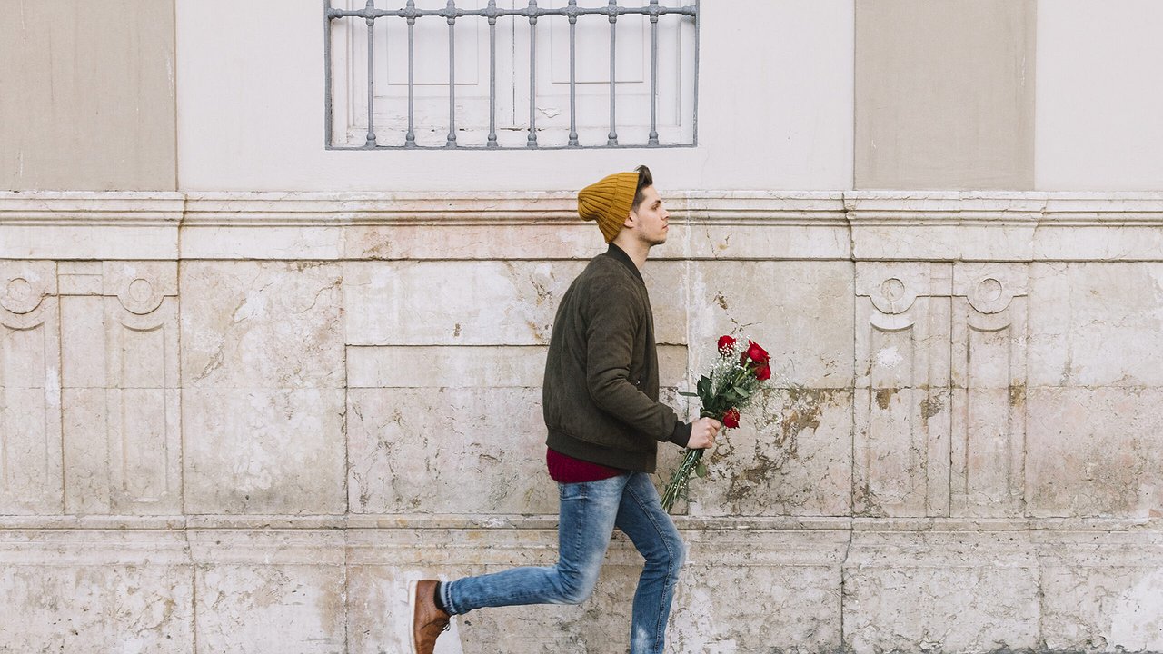 Главная картинка новости: «Милой! Любимой! Единственной!»: в Новороссийске пройдет букетный забег