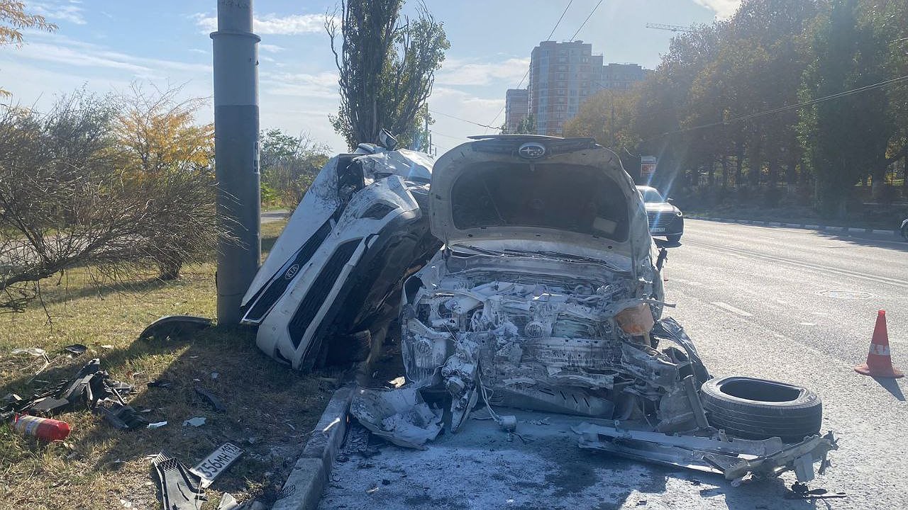 Главная картинка новости: В Новороссийске произошло массовое ДТП