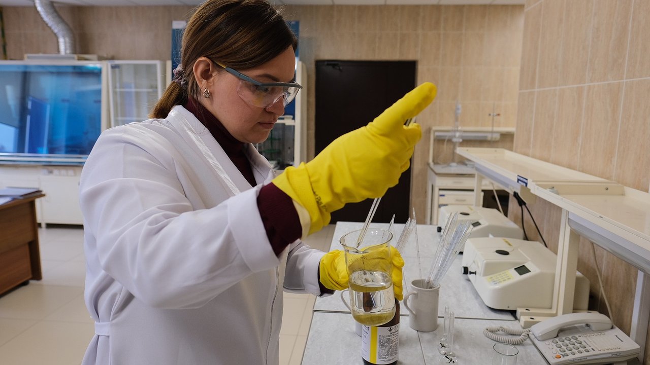 Главная картинка новости: В «Черномортранснефти» сообщили, что не загрязняют воздух, воду и почву в Новороссийске