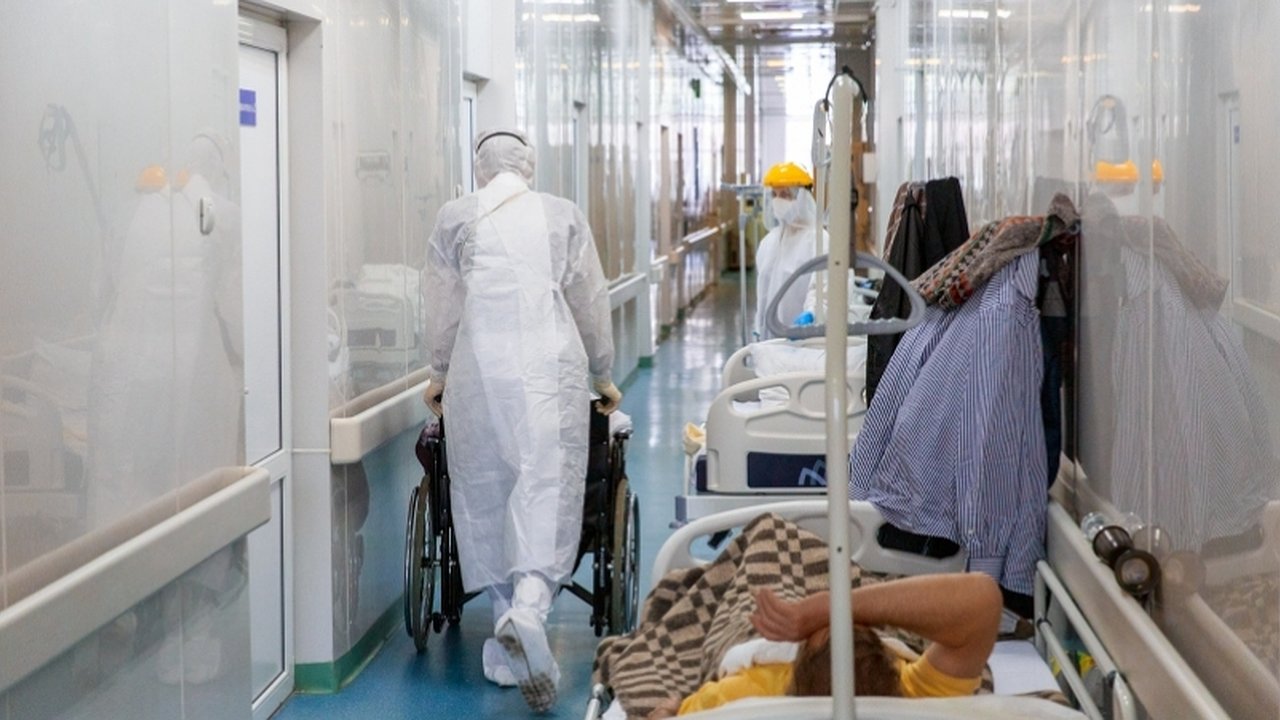 Главная картинка новости: Готов ли Новороссийск к «омикрону»?