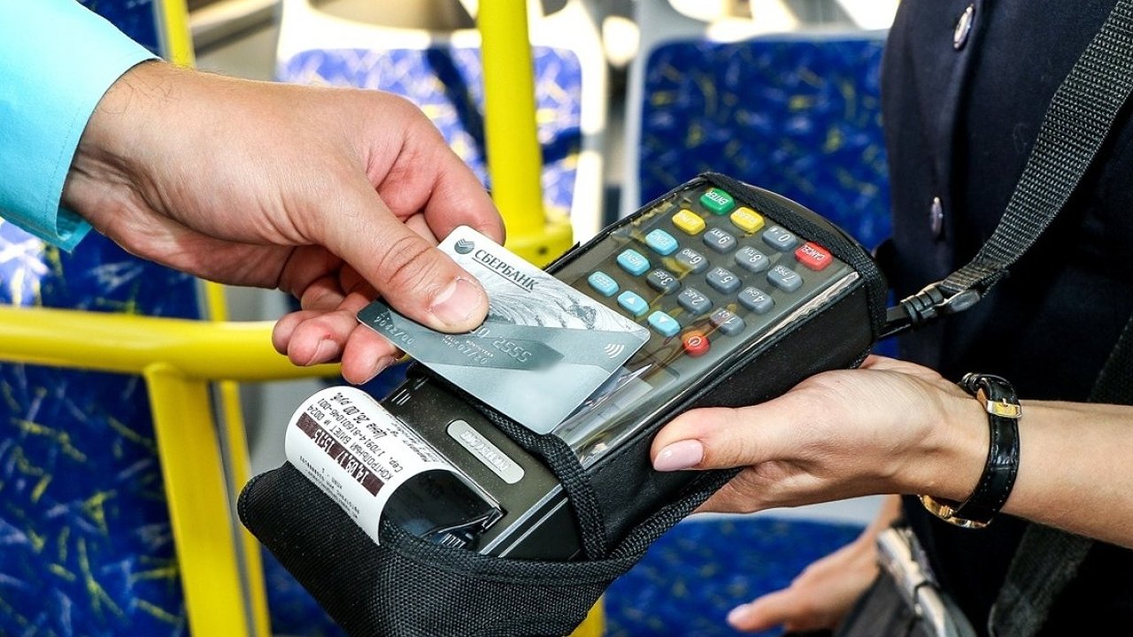 Главная картинка новости: «Мы можем согласиться на данные акции, если проезд будет стоить 48 рублей». Перевозчики Новороссийска ищут справедливости