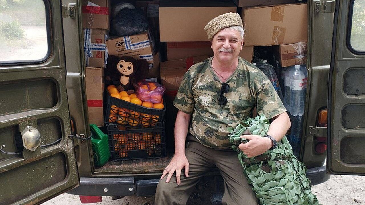 Главная картинка новости: Новороссийские казаки передали очередной гуманитарный груз в зону СВО