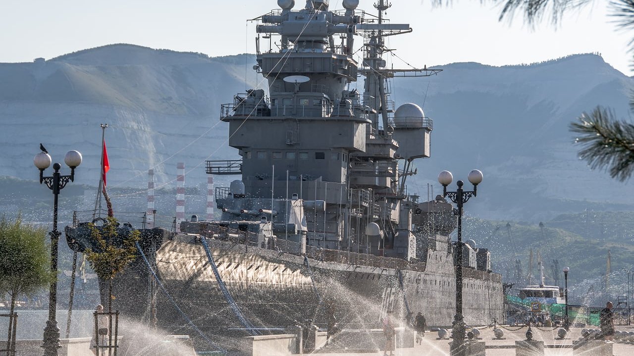 Главная картинка новости: Власти Новороссийска заказывают брелоки на 3 миллиона