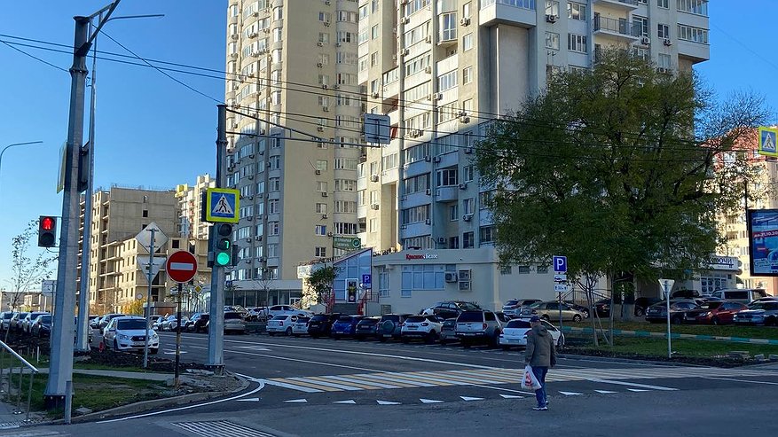 Главная картинка новости: На улице Пионерской в Новороссийске заканчивается ремонт дороги