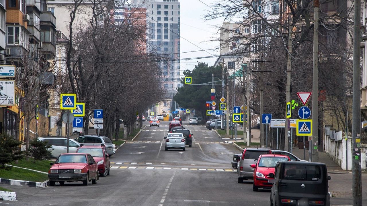 Главная картинка новости: В Новороссийске проведут слушания по ремонту дорог по нацпроекту