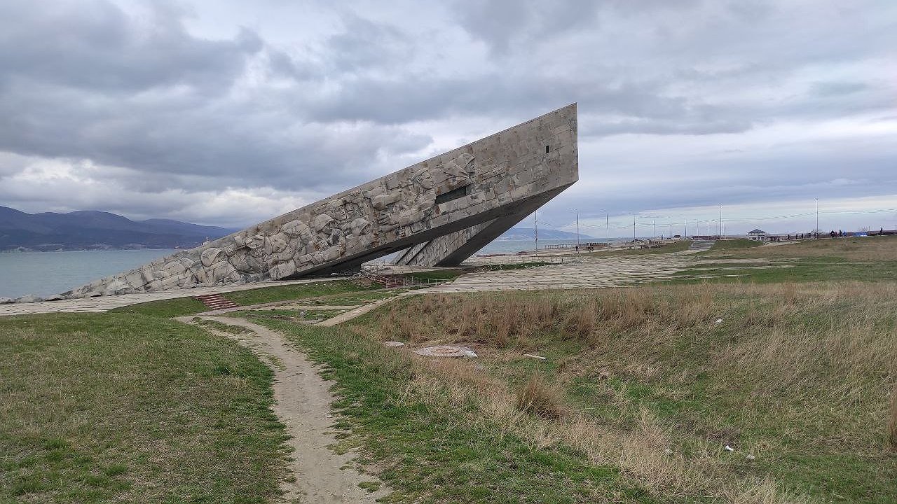 Главная картинка новости: Глава следкома РФ потребовал итоги расследования уголовного дела по ремонту «Малой земли» в Новороссийске